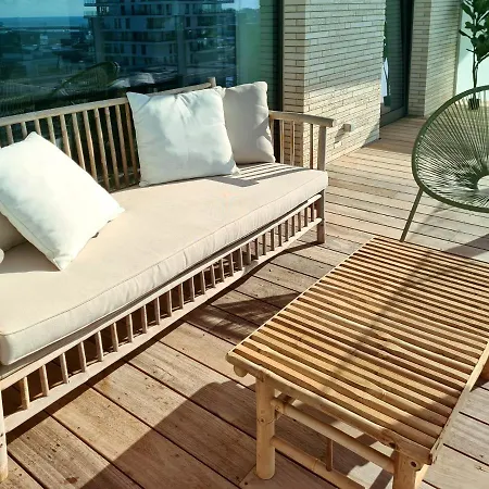 Apartment Park Tower Sea View With Pool And Gym