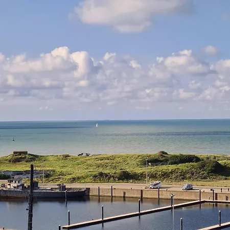 Park Tower Sea View With Pool And Gym 奥斯滕德