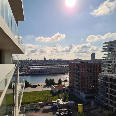 Apartment Park Tower Sea View With Pool And Gym