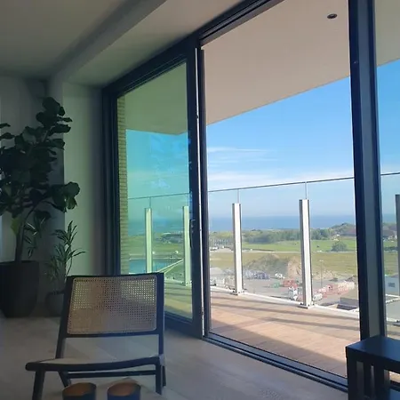 Park Tower Sea View With Pool And Gym アパート