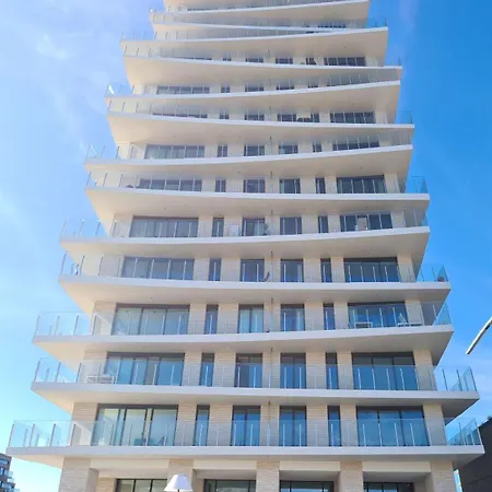 Park Tower Sea View With Pool And Gym 公寓 *