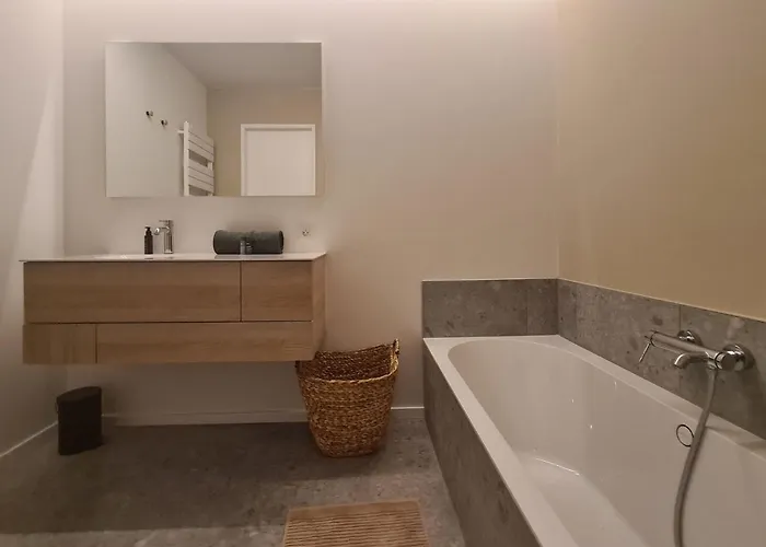 Park Tower Sea View With Pool And Gym *